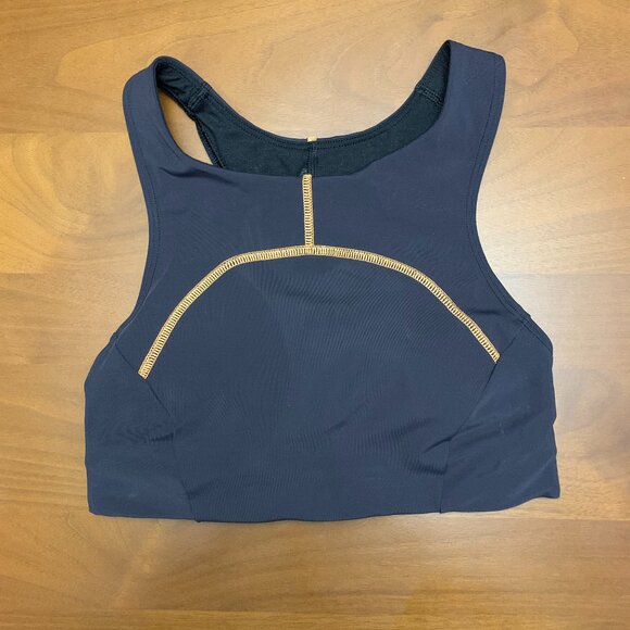 Lululemon Tough Train sports bra - Picture 2 of 5